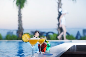 Infinity Pool