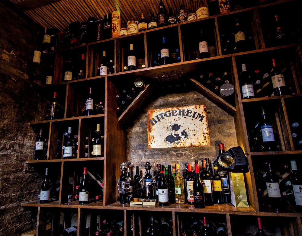 Hotel Bar