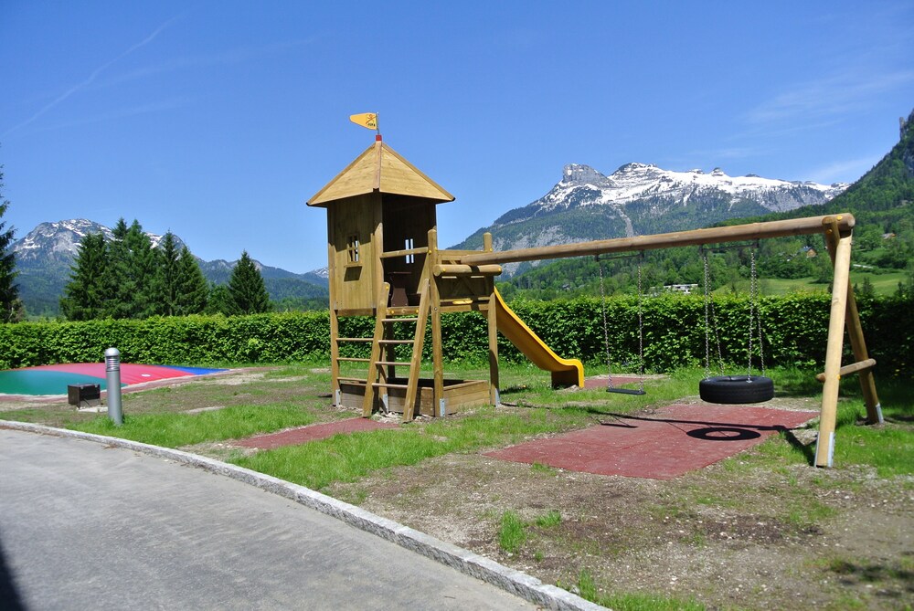 Childrens Play Area - Outdoor
