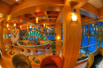 Hotel Lounge