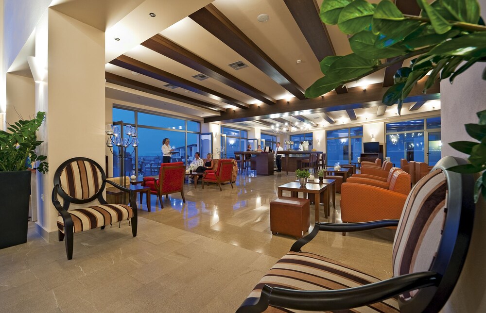 Hotel Lounge