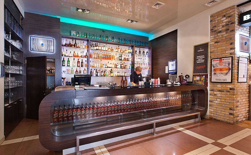 Hotel Lounge