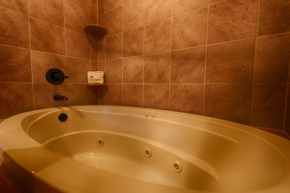 Jetted Tub