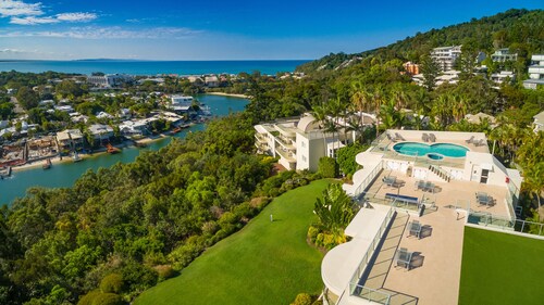 Noosa Crest