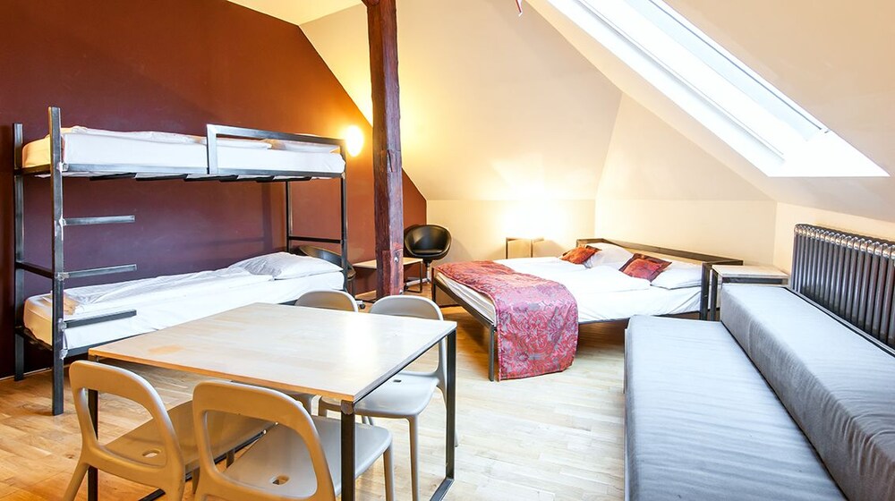 Guestroom