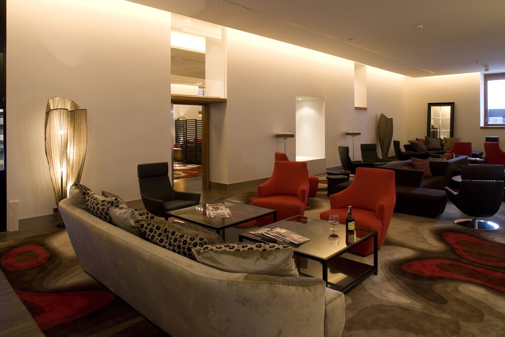 Hotel Lounge