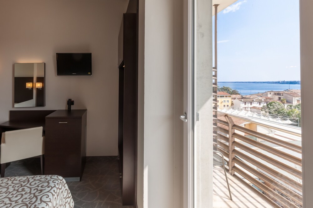 Guestroom View