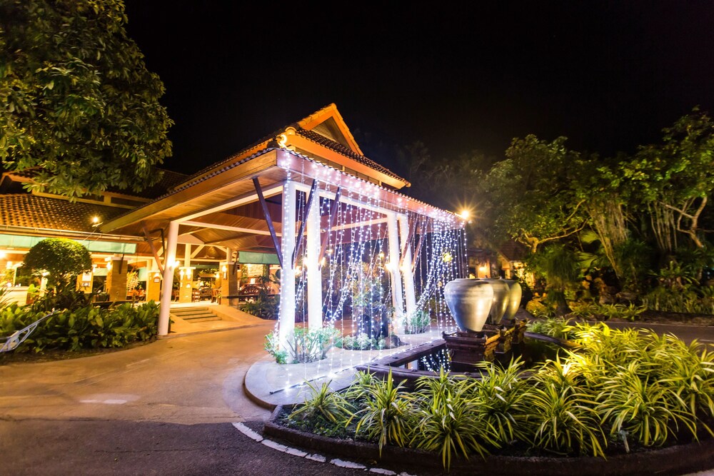 Hotel Front - Evening/Night
