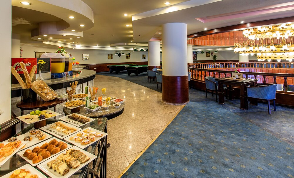 Bar-salon de l'hôtel