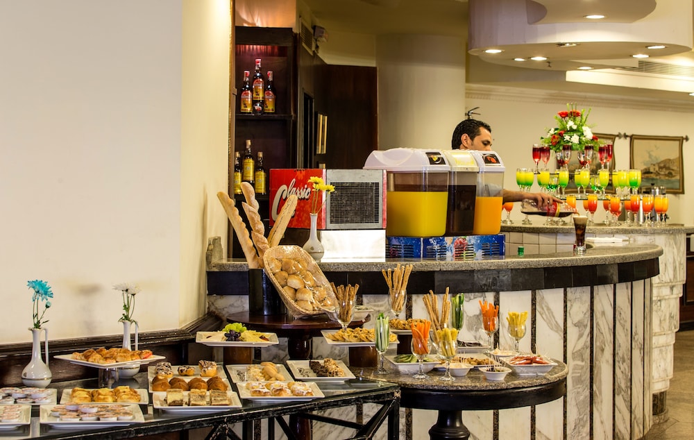 Bar-salon de l'hôtel