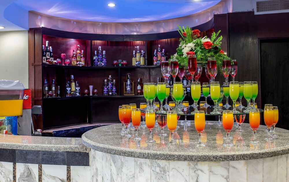 Bar-salon de l'hôtel