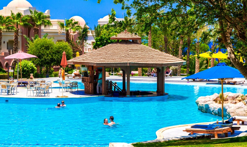 Poolbar