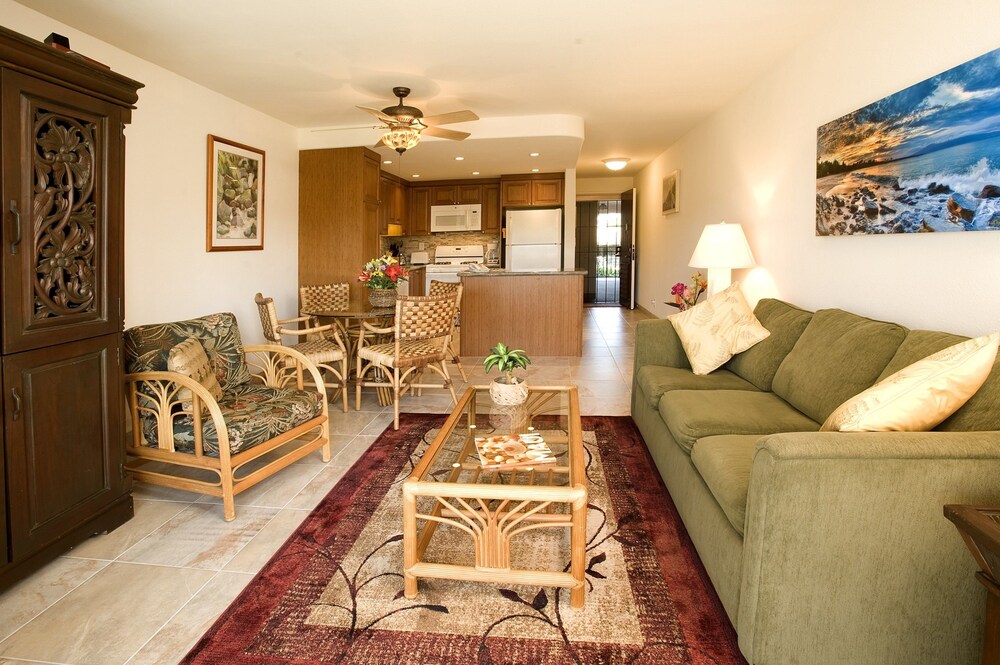 2 Bedroom, Non Smoking - Living Room