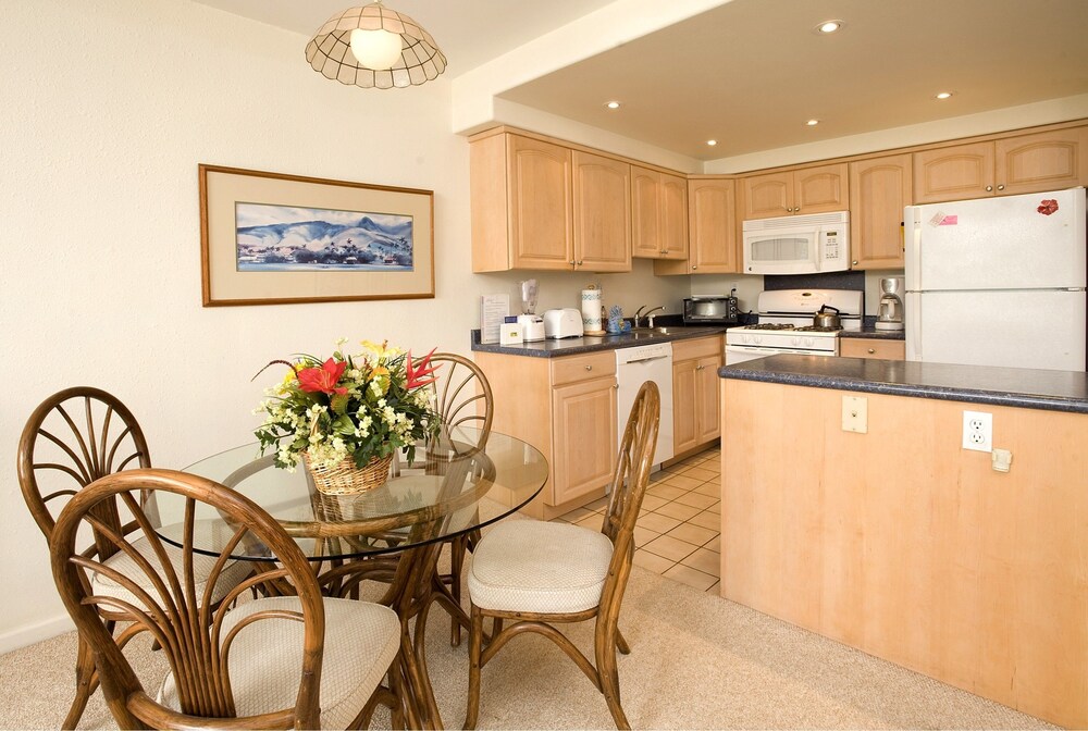 1 Bedroom, Non Smoking - In-Room Dining
