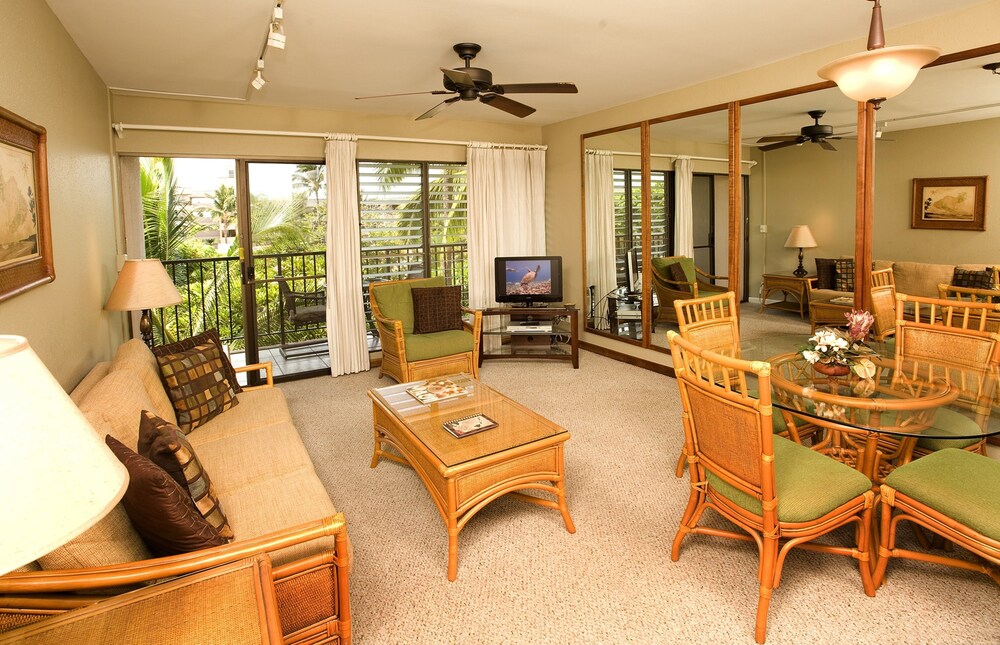 1 Bedroom, Non Smoking - Living Area