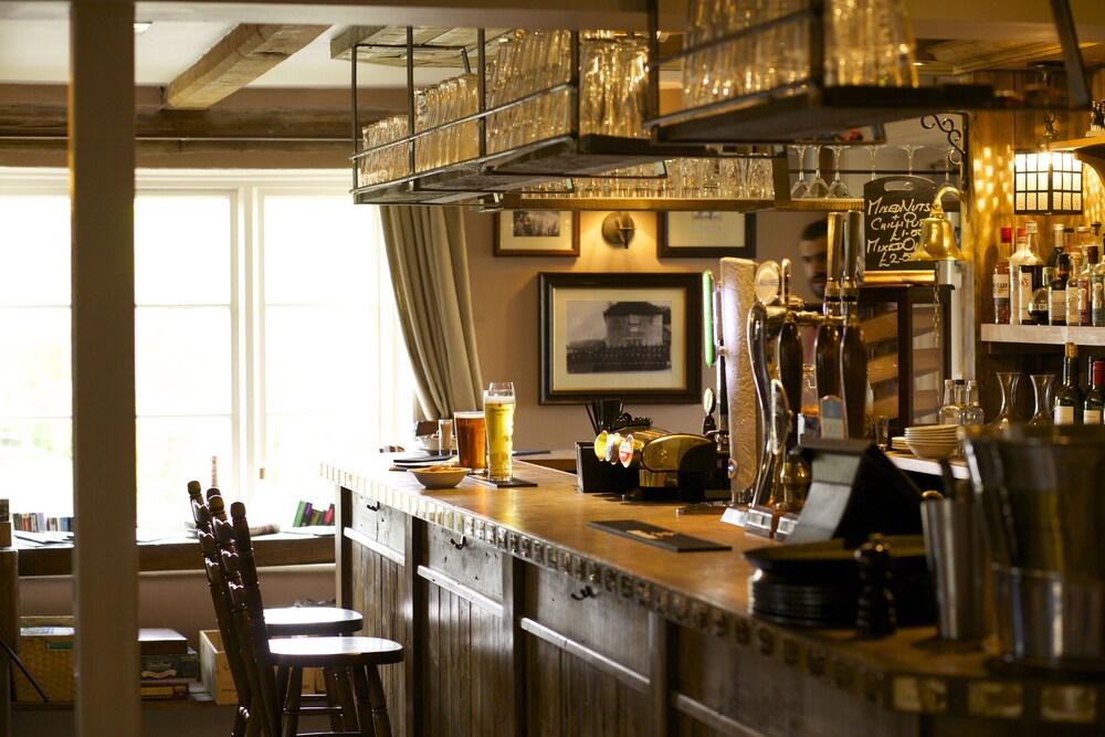 Hotel Bar
