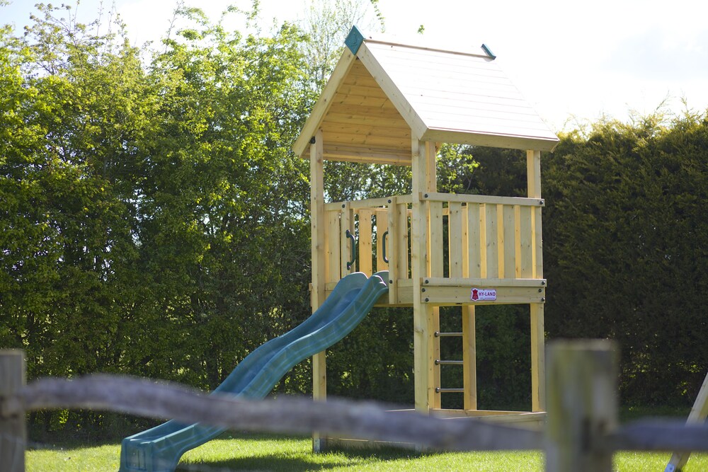 Childrens Play Area - Outdoor