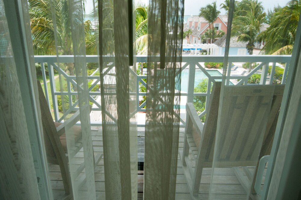 Junior Suite, 1 King Bed (Luxury) - Balcony