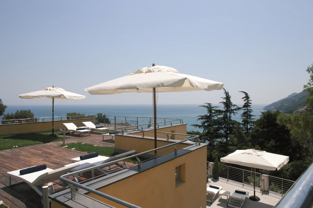 Sundeck