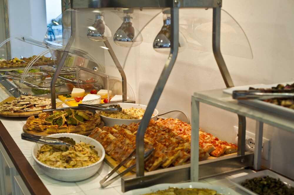 Food Court