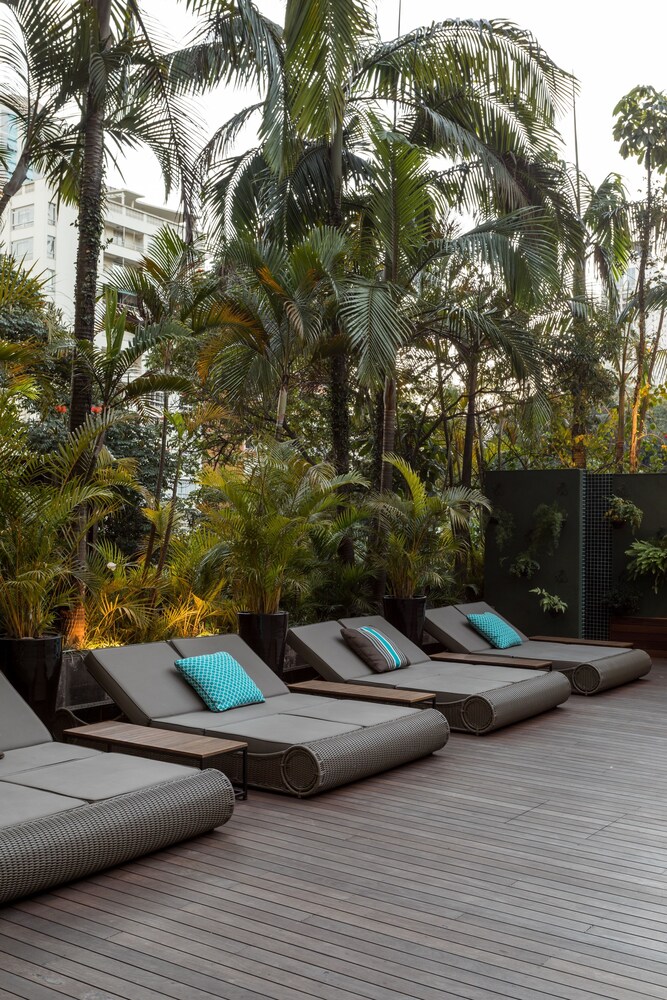 Sundeck