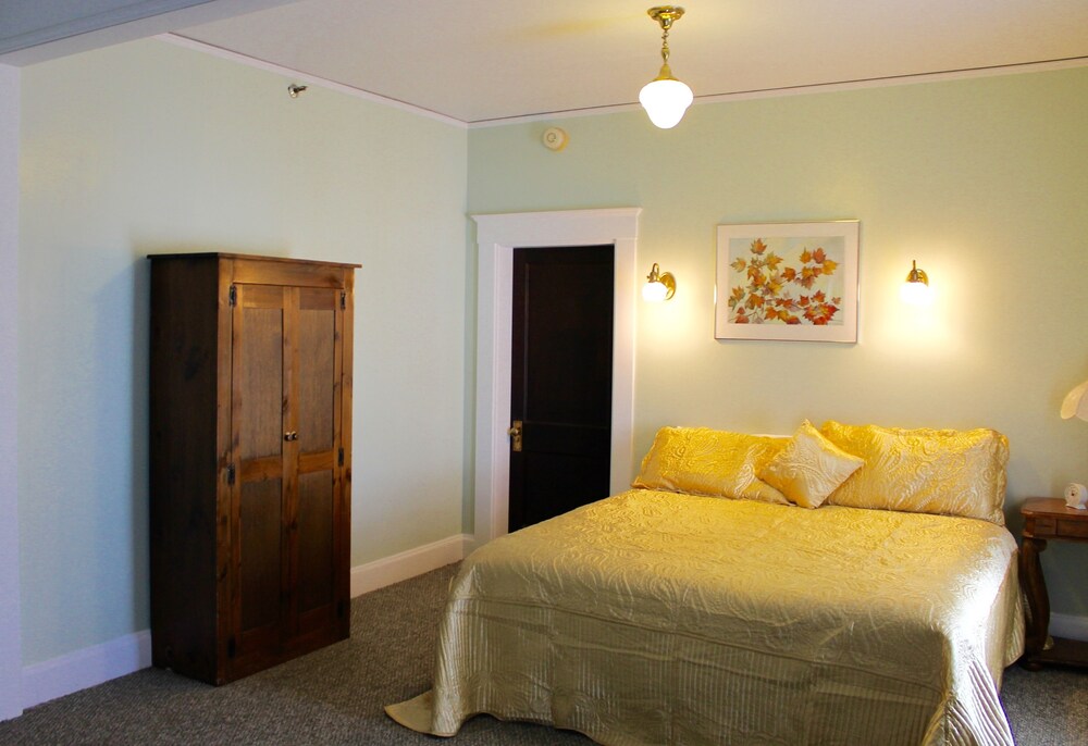 Guestroom View