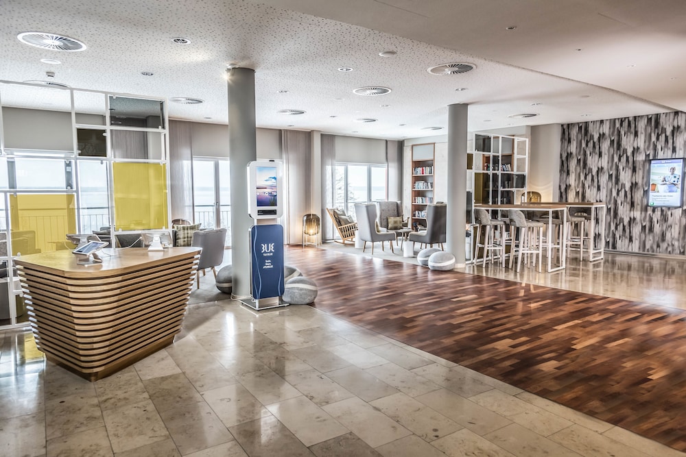 Lobby-Lounge