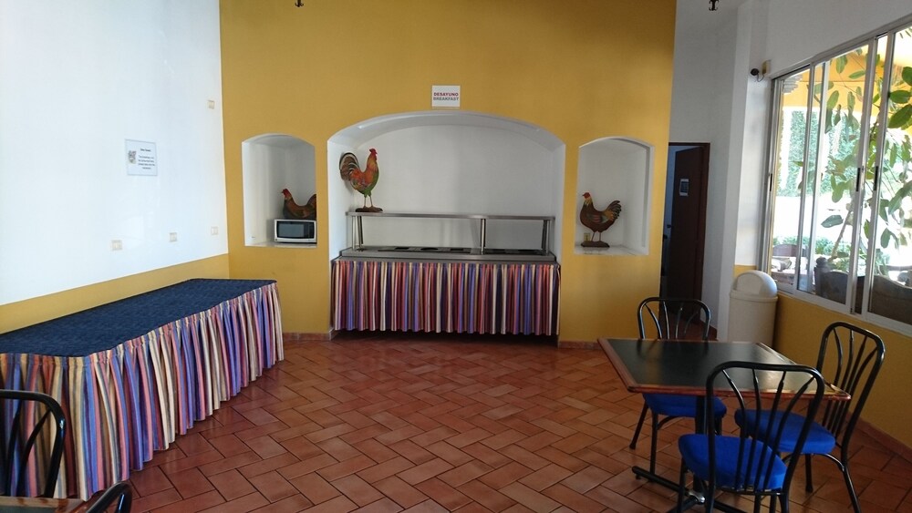 Food Court