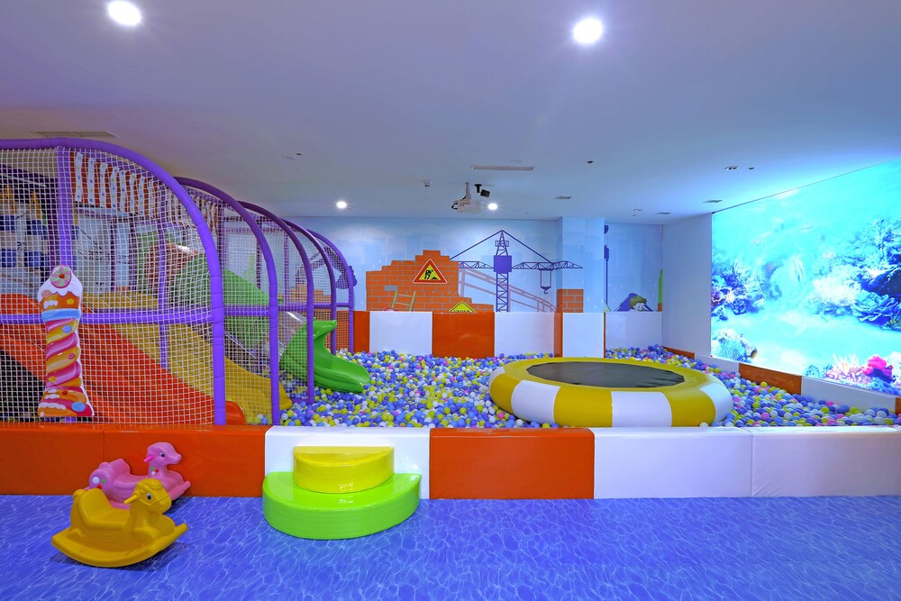 Childrens Play Area - Indoor