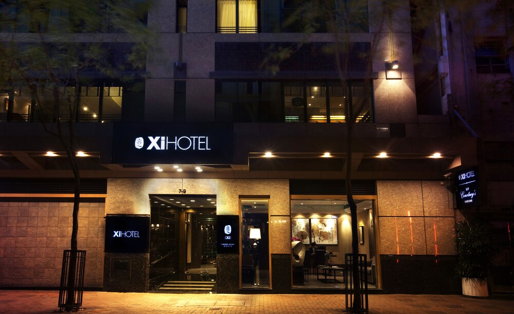 Hotel Front - Evening/Night