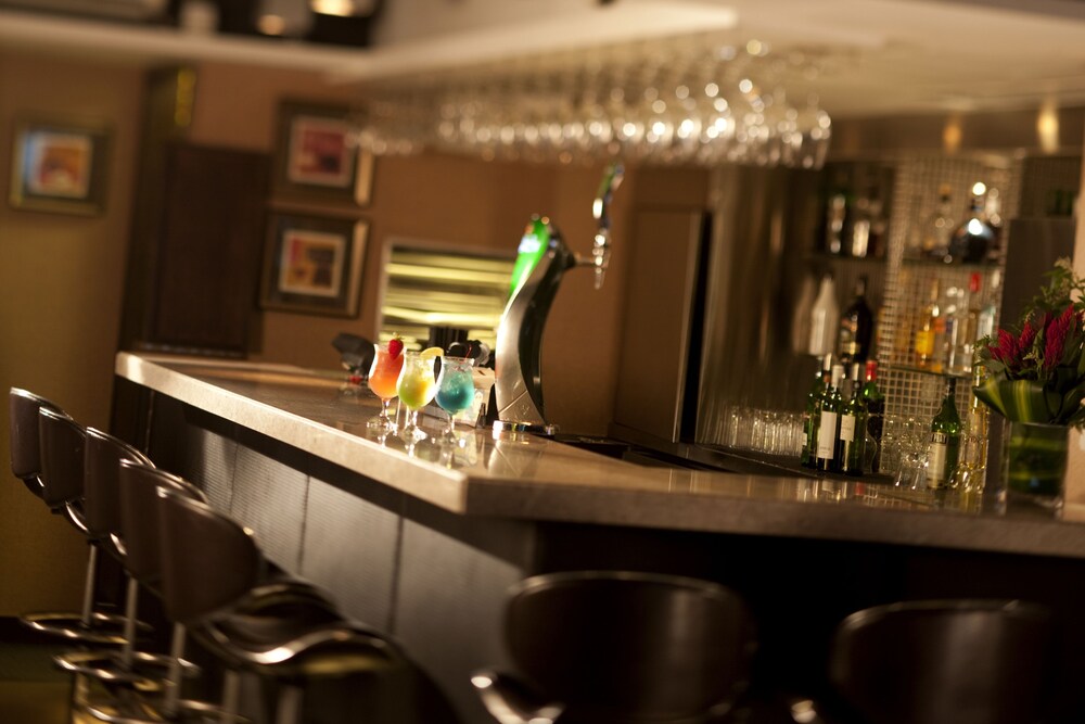 Hotel Bar