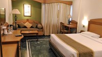 Executive Tristar Room