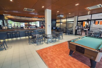 Hotel Bar