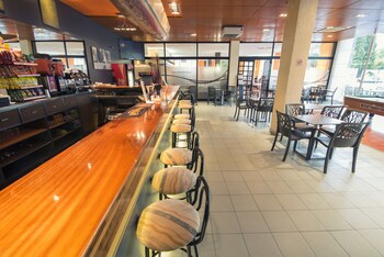Hotel Bar