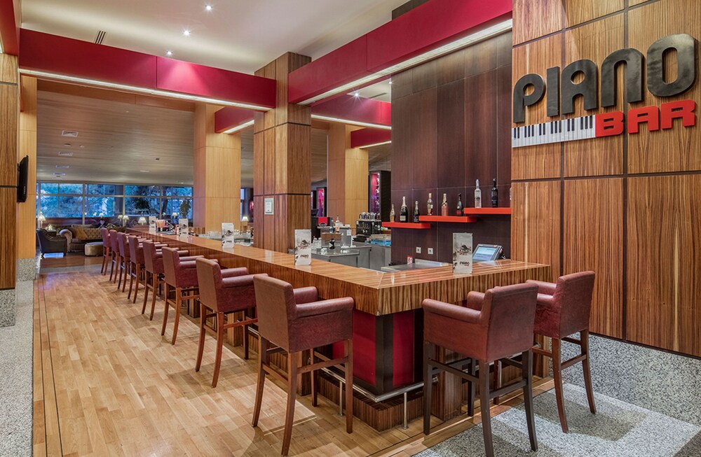 Hotel Bar