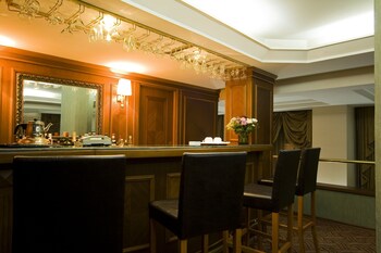 Hotel Lounge