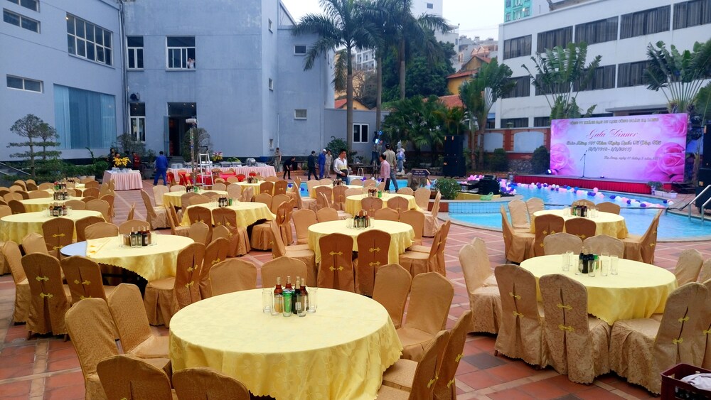 Outdoor Banquet Area