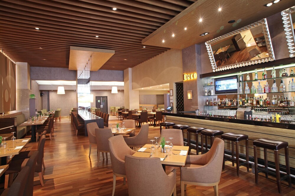 Hotel Bar