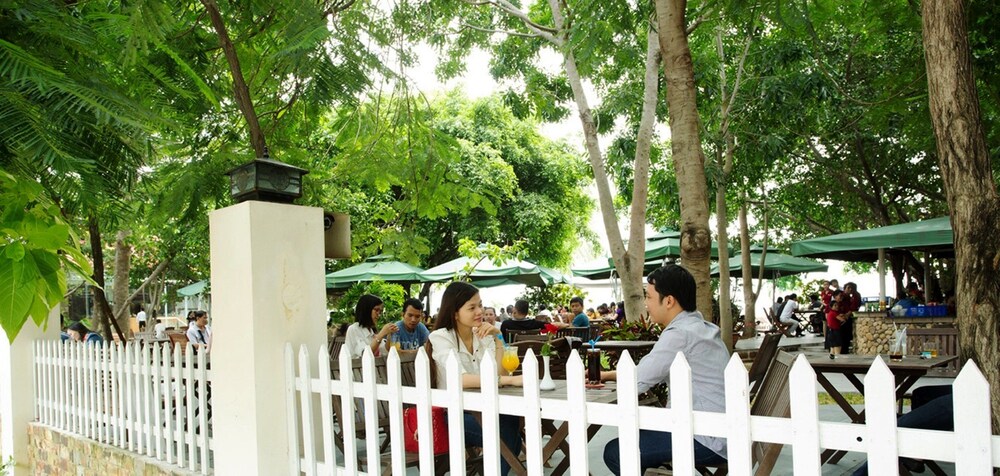 Coffee Shop