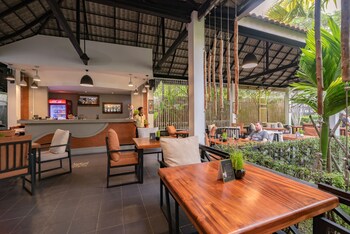 Hotel Lounge