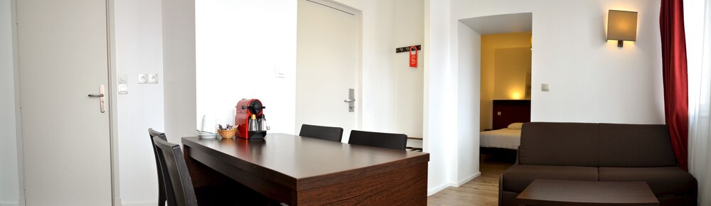 Restauration dans la chambre (Appartement, 2 chambres (For 4 People))
