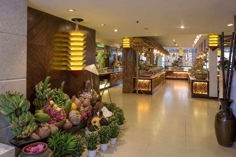 Food Court