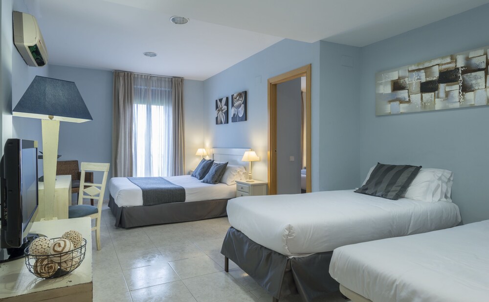 Superior Apartment, Kitchen - Guestroom