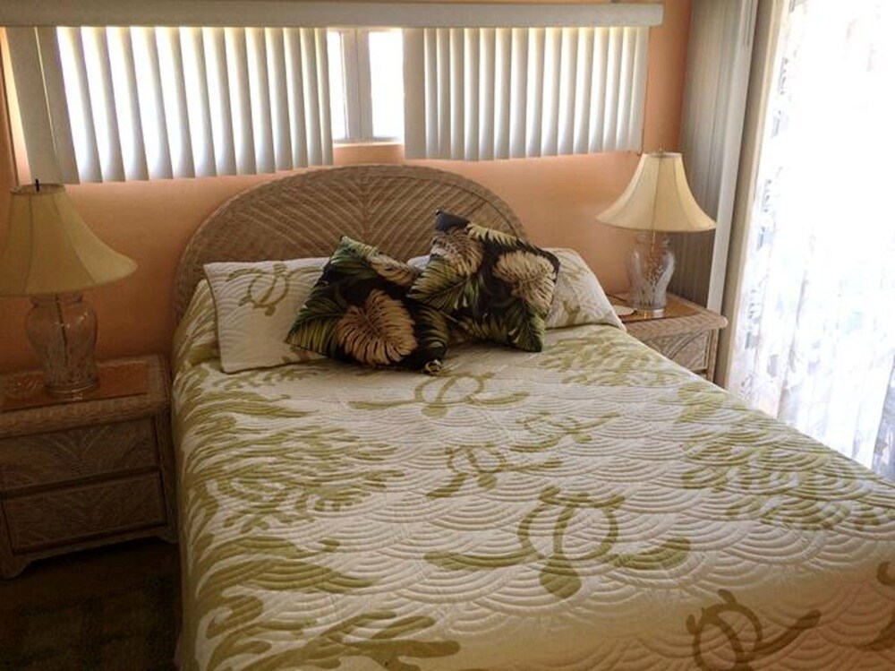 Standard Room, 2 Bedrooms, Non Smoking - Guestroom