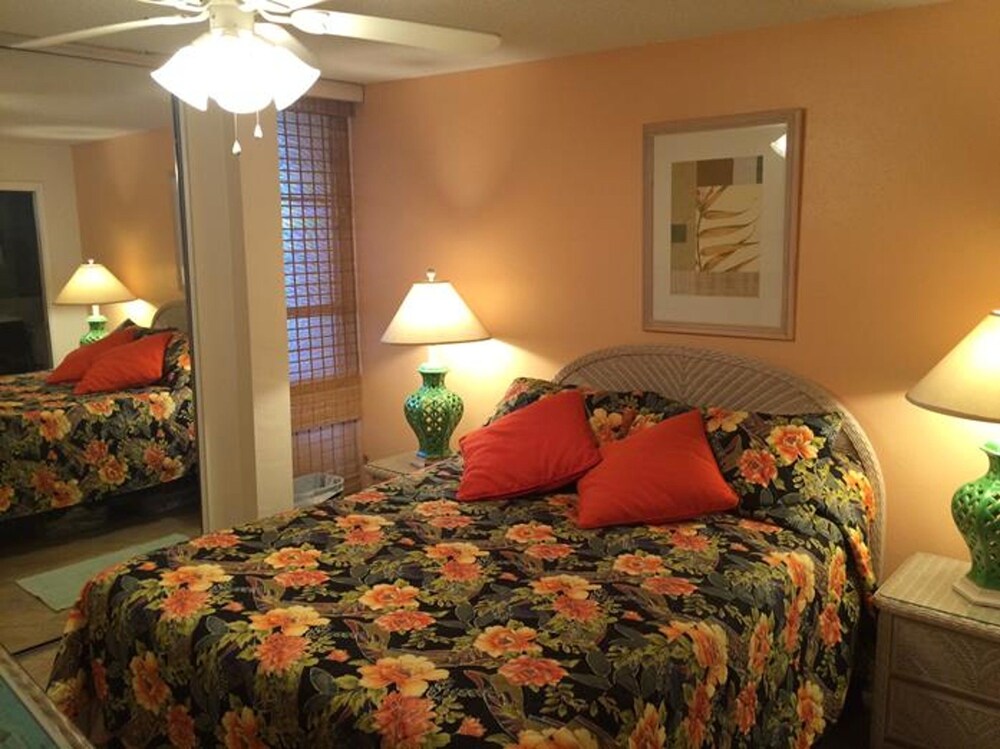 Standard Room, 2 Bedrooms, Non Smoking - Guestroom