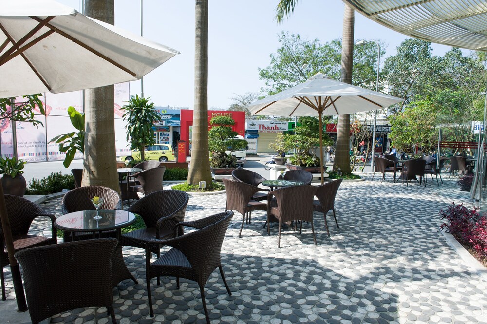 Hotel Bar