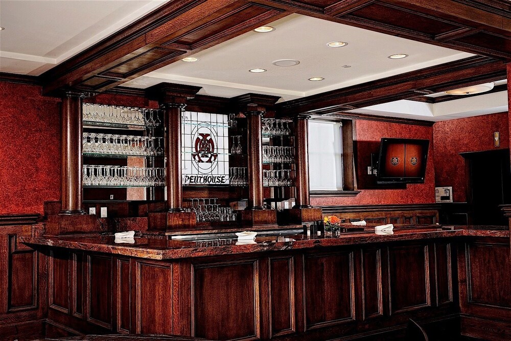 Hotel Bar