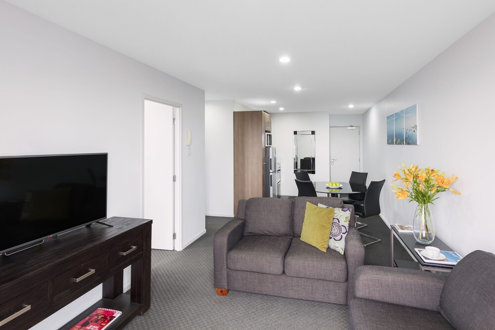 Superior Apartment, 2 Bedrooms - Living Area