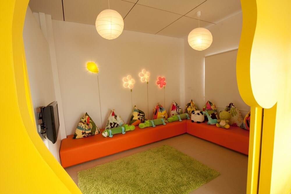 Childrens Area