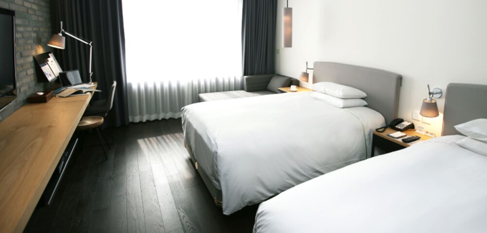 Guestroom